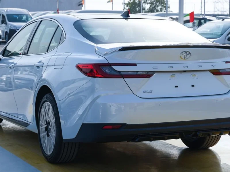 2026 Toyota Camry 4 Cylinder Petrol Engine White Tan Sedan GCC Specs