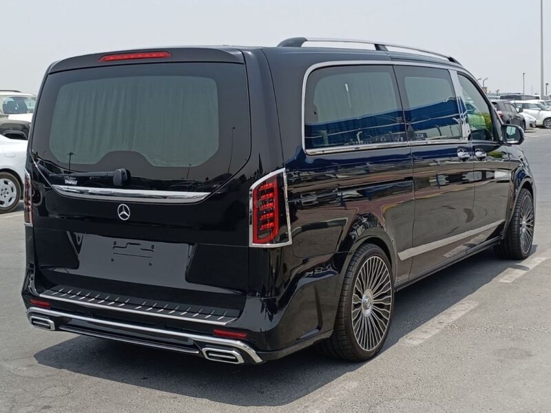 2022 Mercedes-Benz Vito V250 VITO VIP SEATS 2.0L 4 Cylinder PETROL Black Red Van