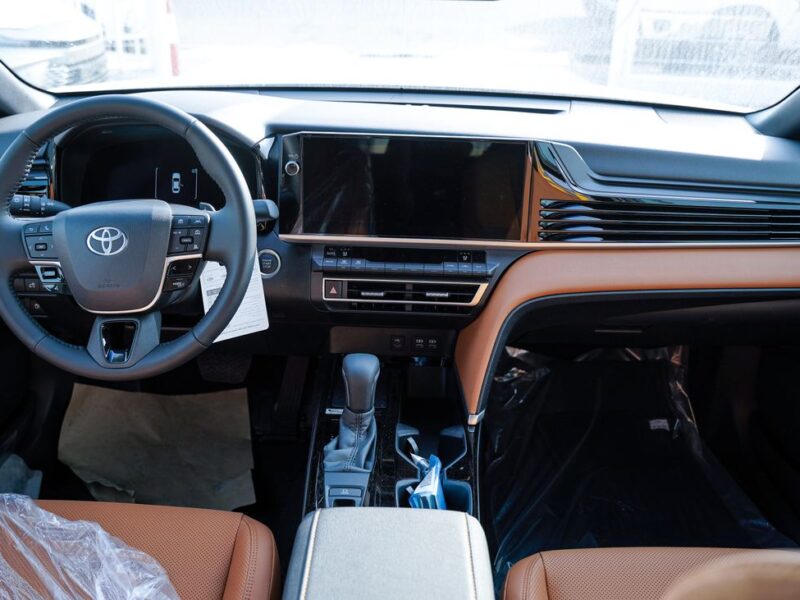 2026 Toyota Camry 4 Cylinder Petrol Engine White Tan Sedan GCC Specs