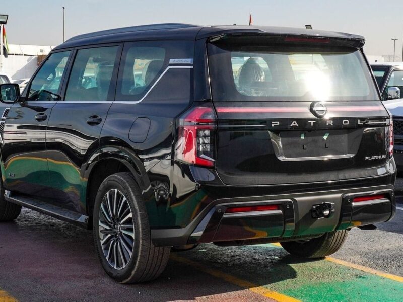 2025 Nissan Patrol Platinum 3.5-liter V6 Twin-Turbo Engine Black Burgundy SUV GCC Specs