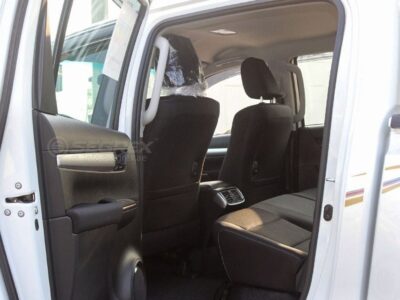 2026 Toyota Hilux DC 2.7L 4 Cylinders Petrol Engine White Black Pick Up Truck 4WD