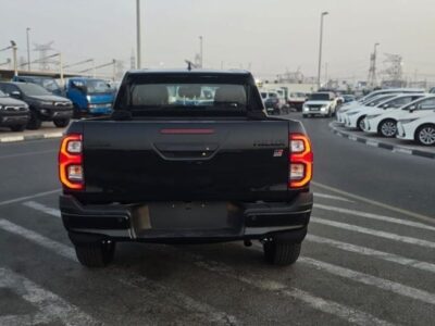 2024 TOYOTA HILUX 2.8L 4 Cylinder Engine DIESEL GR SPORT Black Pick Up Truck