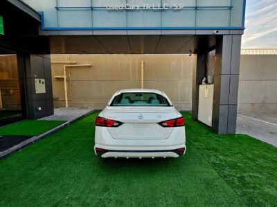 2021 Nissan Altima S GCC Specs 2.5 Litres V4 Petrol Engine White Beige Sedan Sedan FWD