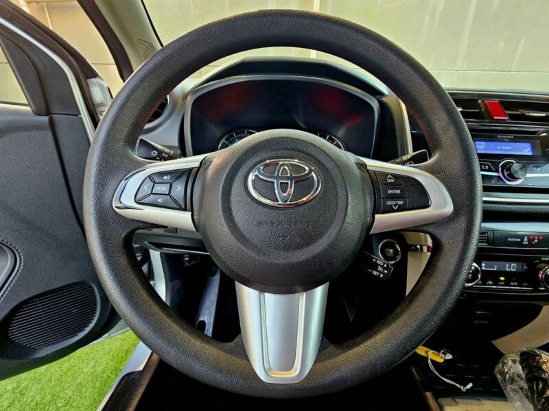 2020 Toyota Rush EX PASSENGER GCC 1.5 Litres V4 Petrol Engine Grey Black SUV GCC