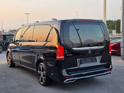 2018 Mercedes-Benz V250 2.0L Petrol 4-cylinder Turbocharged Black Red Van GCC Specs