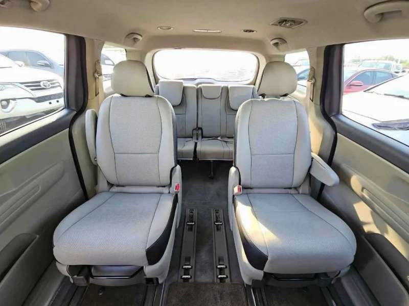 2017 Kia Sedona LX V6 Petrol Engine 3.3 Litres Grey Beige Van American Specs