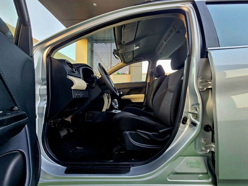 2020 Toyota Rush EX PASSENGER GCC 1.5 Litres V4 Petrol Engine Grey Black SUV GCC