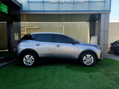 2023 Peugeot 3008 1.6 Litres V4 Petrol Engine Silver Grey SUV GCC Specs