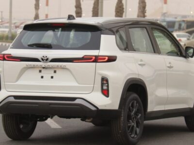 2024 Toyota Urban Cruiser 1.5-litre 4-cylinder Petrol Engine White Brown Compact SUV