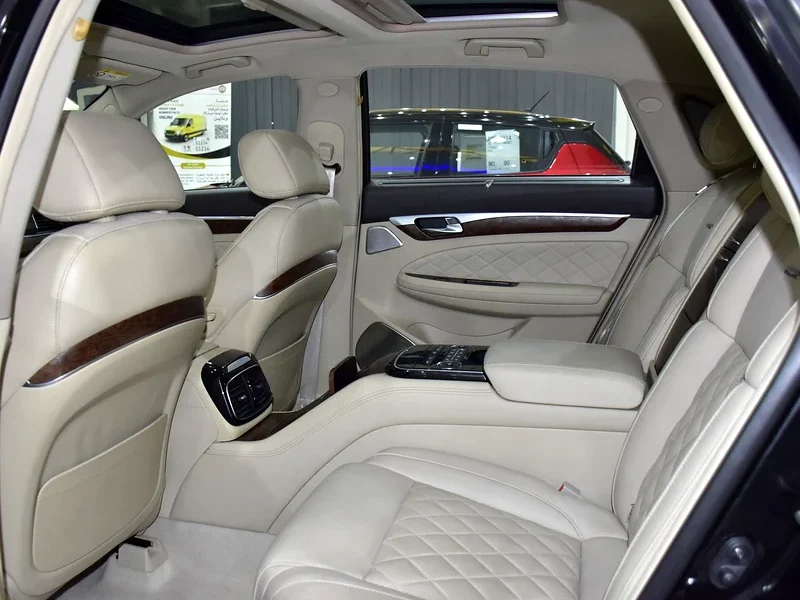 2019 GAC GA8 GL 4 Cylinder Petrol Engine Black Beige Sedan GCC Specs