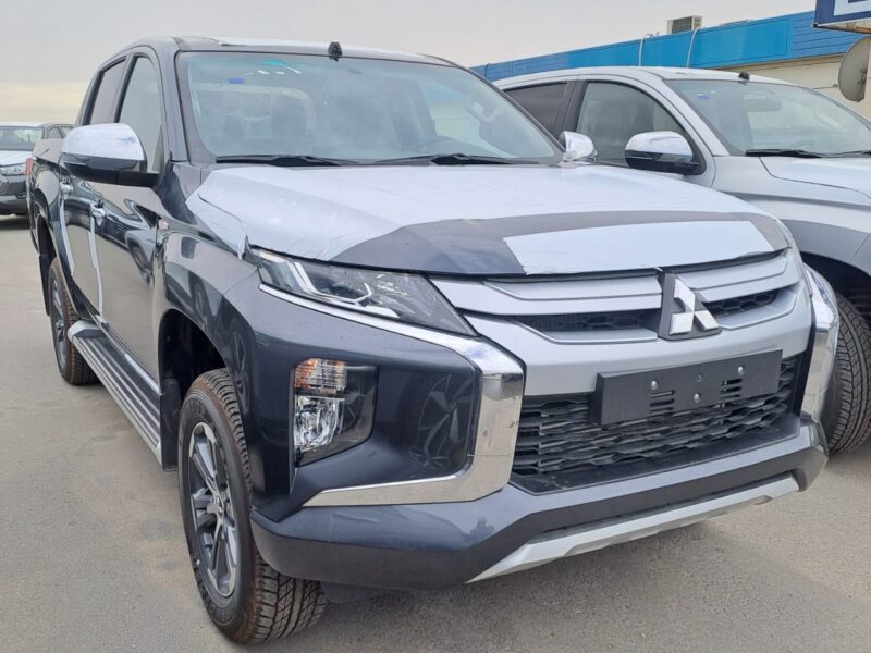 2023 Mitsubishi L200 Sportero 2.4 Litres 4 Cylinder Diesel Engine Black Pick Up Truck