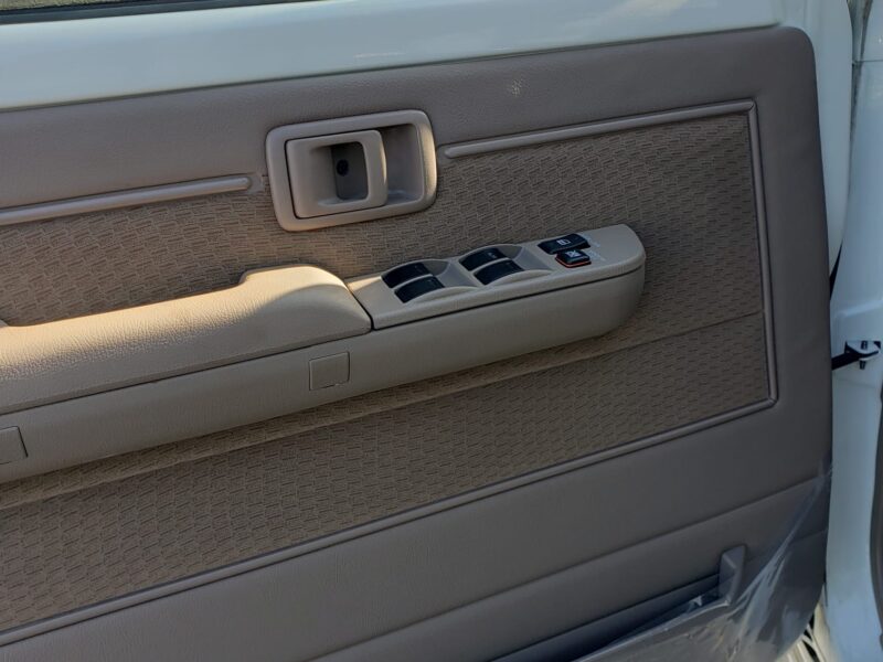 2024 Toyota Land Cruiser LC-76 4.5 Litres Diesel V8 Engine White Beige SUV Manual