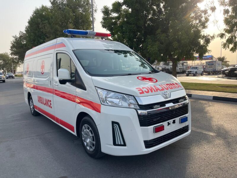 2019 Toyota Hiace Commuter 2.8L 4 Cylinder Turbo Diesel Automatic White Ambulance