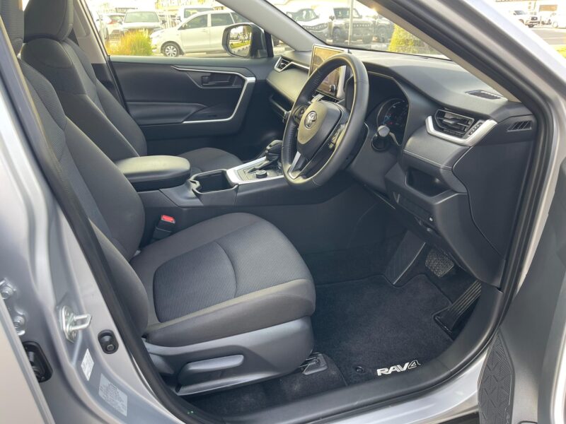 2024 Toyota RAV 4 GX Hybrid 2.5-liter 4-cylinder in-line Engine Grey Black SUV AWD