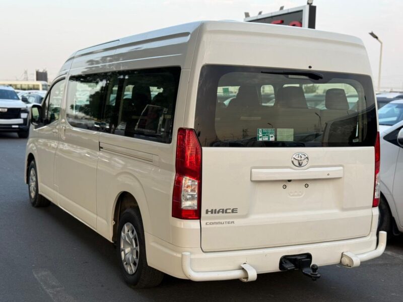 2019 Toyota Hiace Commuter 2.8L 1GD-FTV inline-4 turbo-diesel Engine White Grey Van