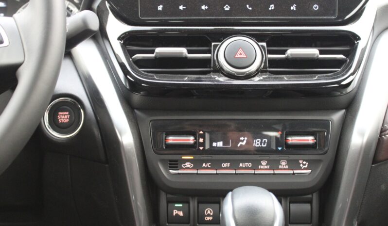 2024 Toyota Urban Cruiser 1.5-litre 4-cylinder Petrol Engine White Brown Compact SUV
