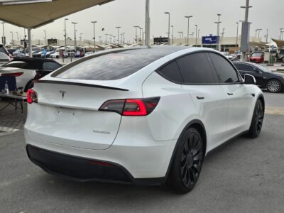 2024 Tesla Model Y Dual Motor Long Range Performance White Beige SUV Quad Drive