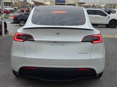 2024 Tesla Model Y Dual Motor Long Range Performance White Beige SUV Quad Drive