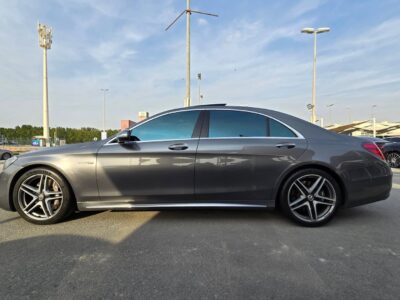 2018 Mercedes-Benz AMG S 63 4.0-liter twin-turbocharged V8 Engine Grey Black Sedan
