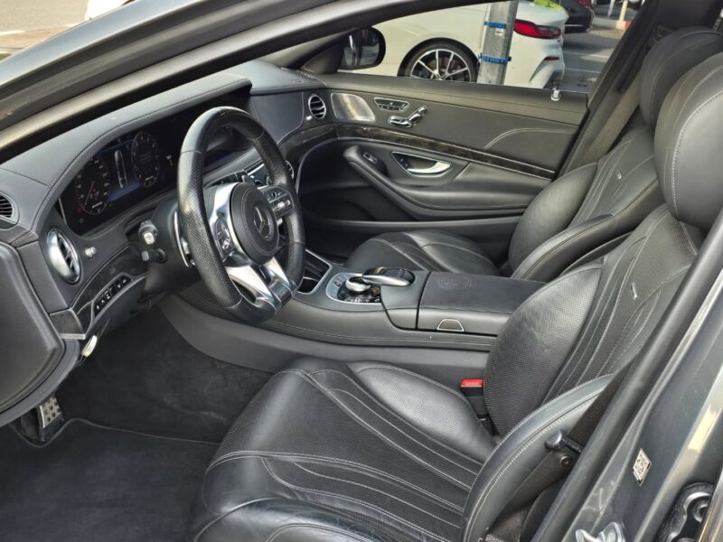 2018 Mercedes-Benz AMG S 63 4.0-liter twin-turbocharged V8 Engine Grey Black Sedan