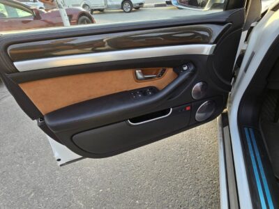 2009 Audi S8 5.2-liter V10 Petrol Engine White Brown Luxury Sports Sedan GCC Specs