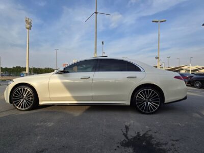 2021 Mercedes-Benz S500 4MATIC 3.0-liter Turbocharged inline-6 Engine White Black Sedan