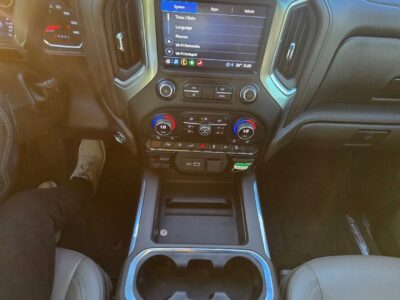 2021 Chevrolet Silverado 1500 Z71 5.3 Litres EcoTec3 V8 Petrol Engine Blue Beige Pick UP