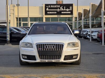 2009 Audi S8 5.2-liter V10 Petrol Engine White Brown Luxury Sports Sedan GCC Specs