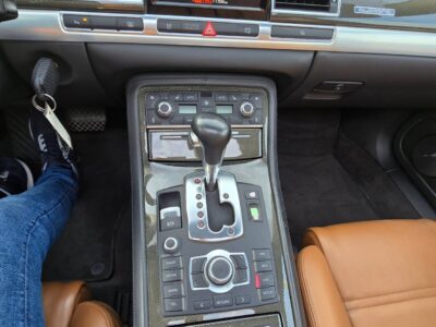 2009 Audi S8 5.2-liter V10 Petrol Engine White Brown Luxury Sports Sedan GCC Specs