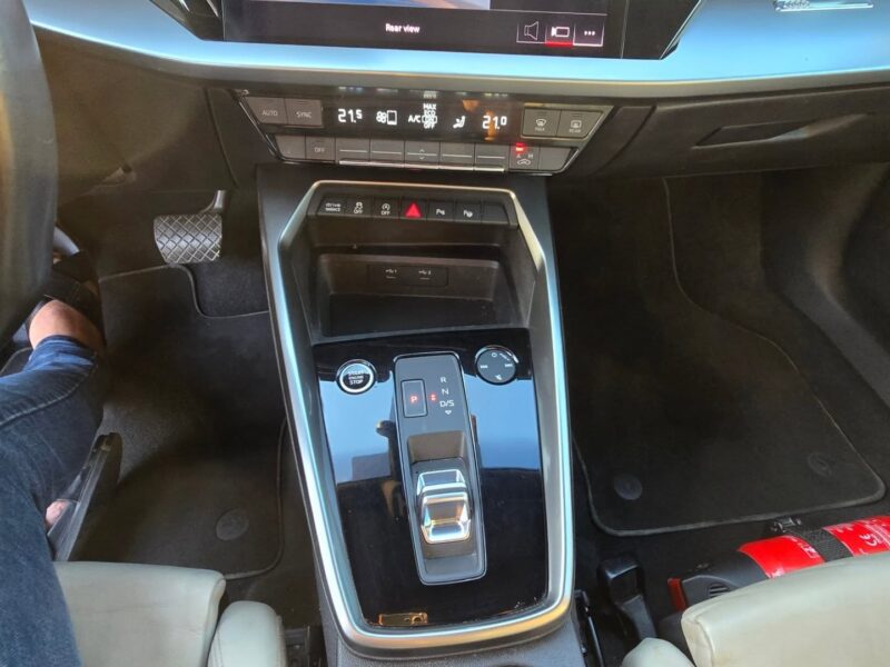 2022 Audi A3 1.5 Litres Inline 4-cylinder Turbo Engine Blue Beige Sedan FWD