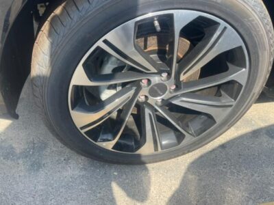 2024 Jetour X70 1.5L Turbocharged 4-cylinder Petrol Engine Grey Tan Midsize SUV