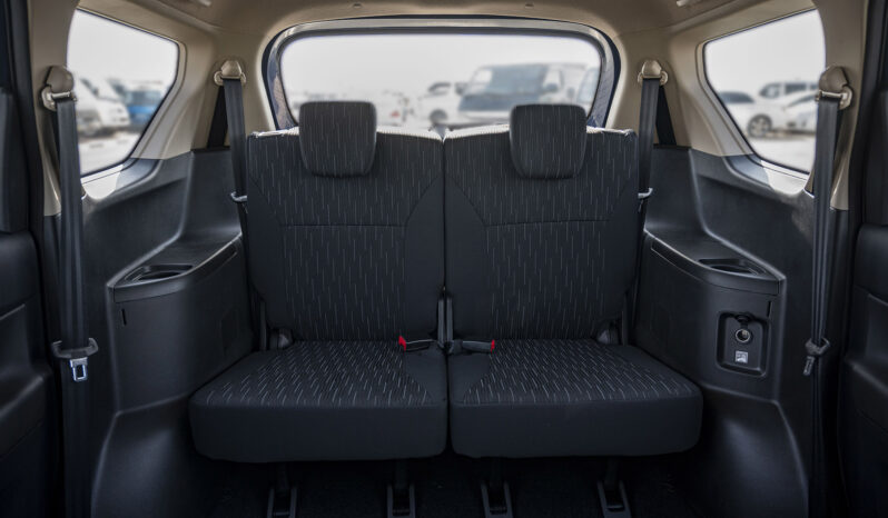 2024 Toyota Rumion 1.5-liter 4-cylinder Petrol Engine Silver Black MPV FWD
