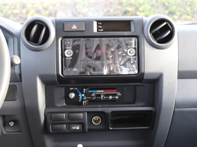 2022 Toyota Land Cruiser 78 4.2L Diesel 6 Cylinders Engine White Grey SUV 4WD