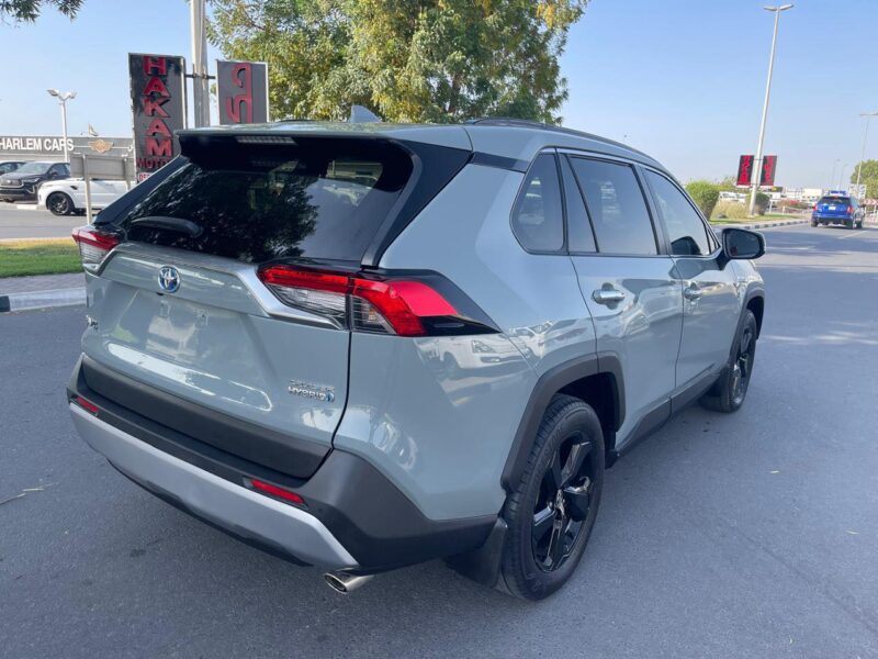 2021 Toyota RAV 4 Cruiser Hybrid 2.5-liter 4-cylinder Engine Grey Black SUV AWD
