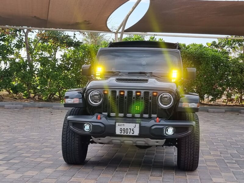 2021 Jeep Gladiator Mojave 3.6-liter V6 Engine Full Option Black Grey Pick Up Truck