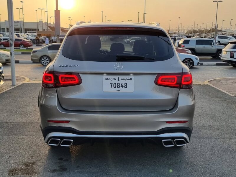 2021 Mercedes-Benz GLC 300 2.0 Litres Inline-4 Petrol Engine Grey Beige SUV