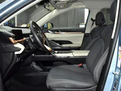 2023 Haval H6 Medium 4 Cylinders Petrol Engine Blue Black SUV GCC Specs
