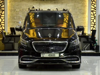 2014 Mercedes-Benz Viano Trend 6 Cylinder Petrol Engine Black Orange Van GCC Specs