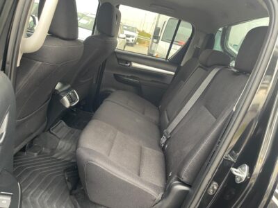 2023 Toyota Hilux SR5 Dual Cab 2.8 4 Cylinders Diesel Engine Automatic Black Pick Up Truck