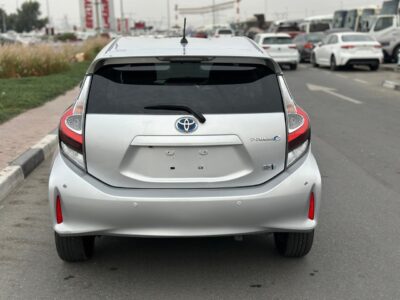 2019 Toyota Prius C Hybrid 1.5 liters 4-cylinder Engine Silver Black Hatchback FWD