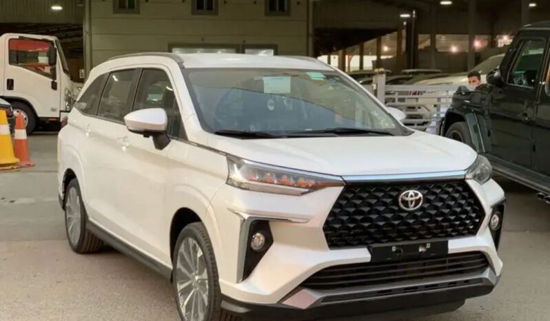 2024 Toyota Veloz 1.5-liter 4-cylinder Petrol Engine Light White Black Compact MPV FWD