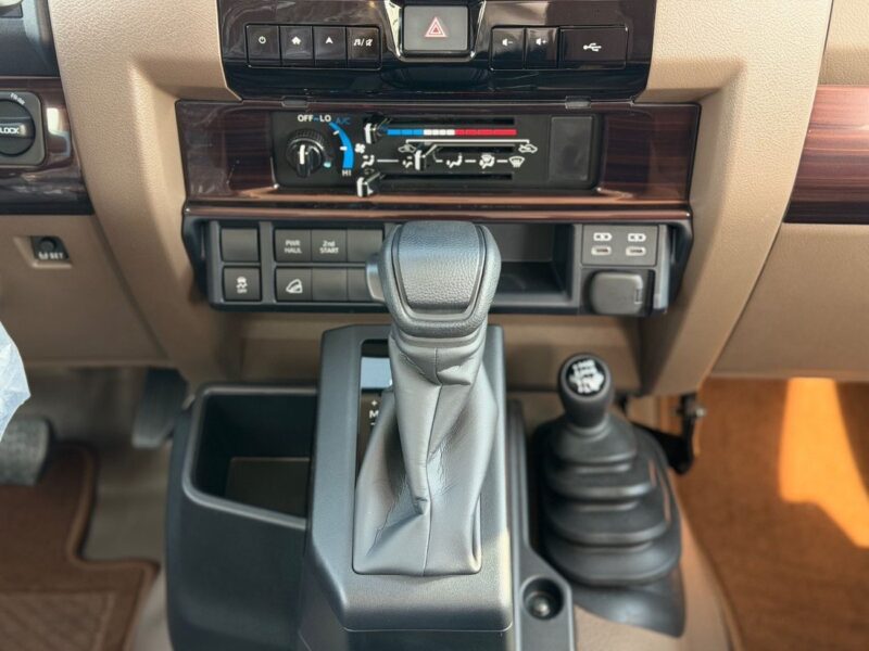 2026 Toyota Land Cruiser LC79 DC Full option 4 Cylinder Petrol Engine White Brown Pickup