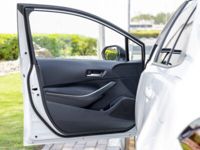 2024 Toyota Corolla 2.0 Litres Inline 4-cylinder Petrol Engine White Black Sedan FWD
