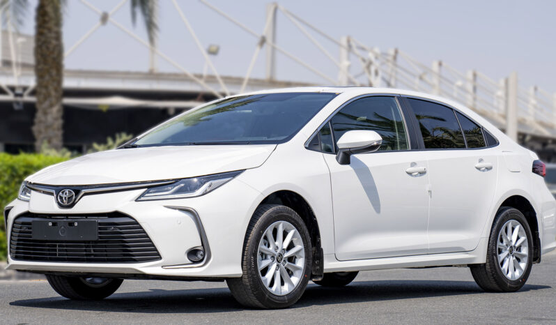 2024 Toyota Corolla 2.0 Litres Inline 4-cylinder Petrol Engine White Black Sedan FWD
