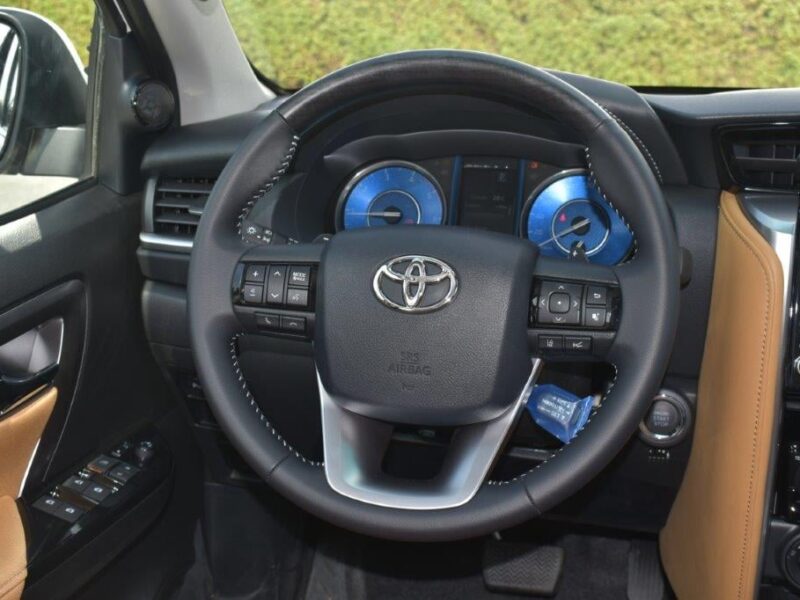 2022 Toyota Fortuner 2.8L Turbocharged 4 Cylinder Diesel Engine White Tan SUV 4WD