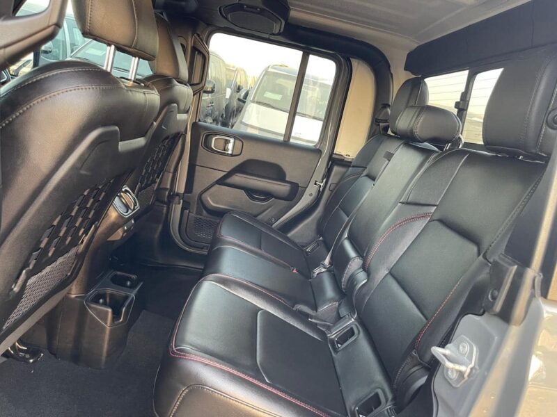 2021 Jeep Gladiator Rubicon Dual Cab 3.6L Petrol V6 Engine Grey Black Pickup Truck