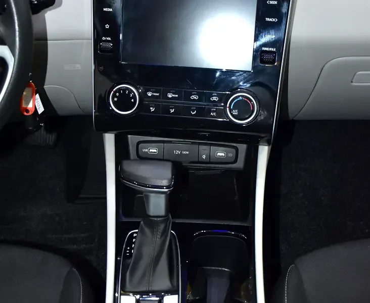 2023 Hyundai Tucson Comfort 4 Cylinders Petrol Engine White Black Crossover GCC Specs