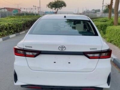 2023 Toyota Yaris 1.5 Litres 4 Cylinders Petrol Engine White Beige Sedan FWD
