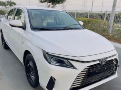 2023 Toyota Yaris 1.5 Litres 4 Cylinders Petrol Engine White Beige Sedan FWD