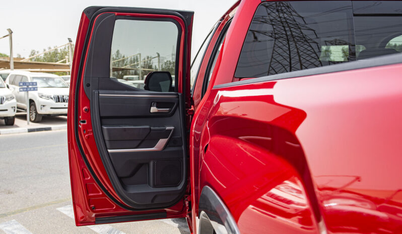2024 Toyota Tundra 3.4L twin-turbo V6 Petrol Engine Red Black Pick-Up Truck 4WD